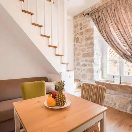 The Saint Blaise Swanky Heritage Appartement *