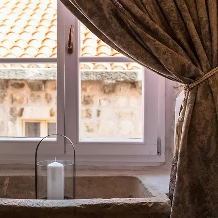 The Saint Blaise Swanky Heritage Appartement *