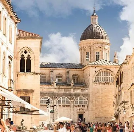 The Saint Blaise Swanky Heritage Apartment Dubrovnik